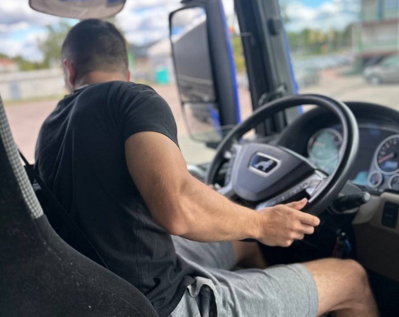 Пинчанин открыл школу для дальнобойщиков в Польше. Выгодно? Пинчанин открыл школу для дальнобойщиков в Польше. Выгодно?