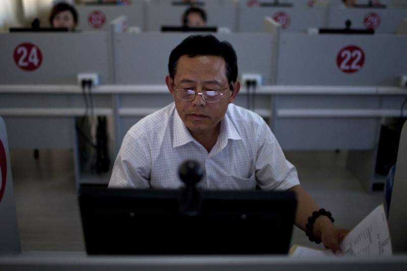 Несколько часов практики и отсутствие теории: как сдают на права в разных странах